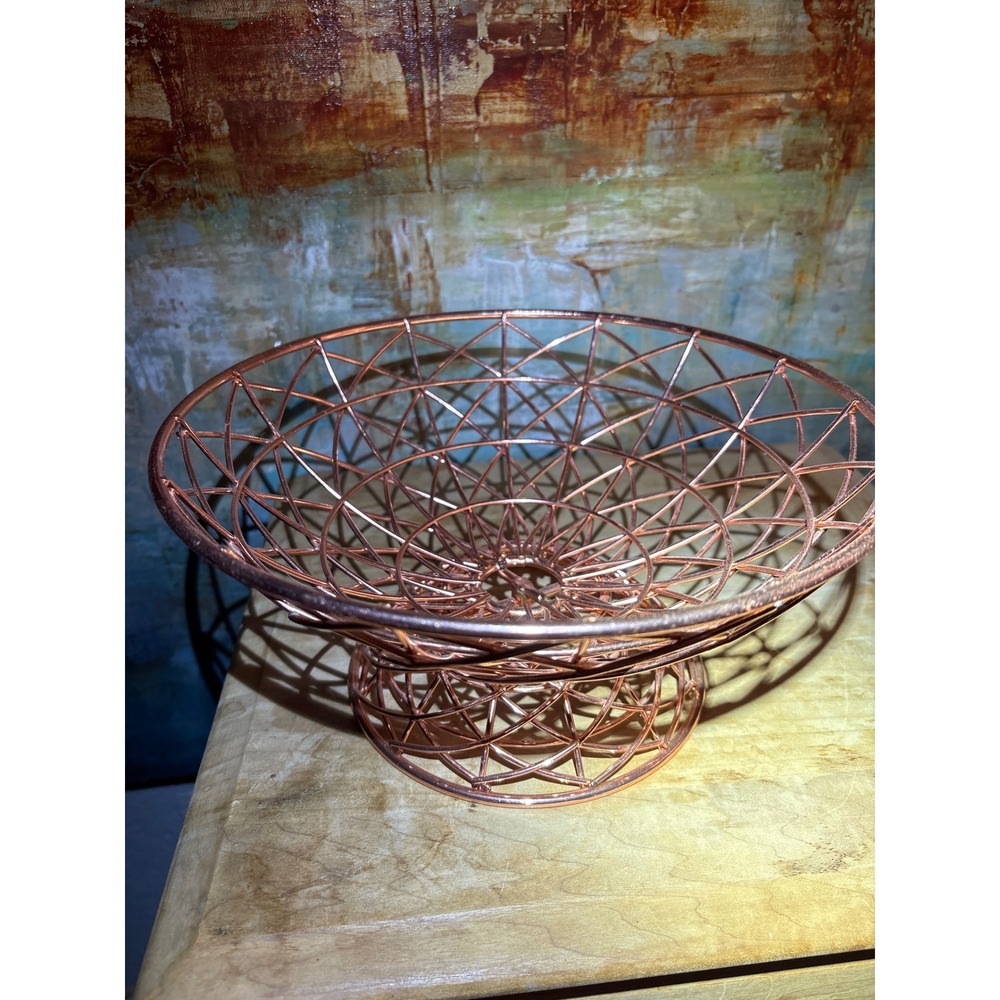 Rose Gold Geometric Wire Fruit Bowl Pedestal Centerpiece Modern Metal Decor 11in
